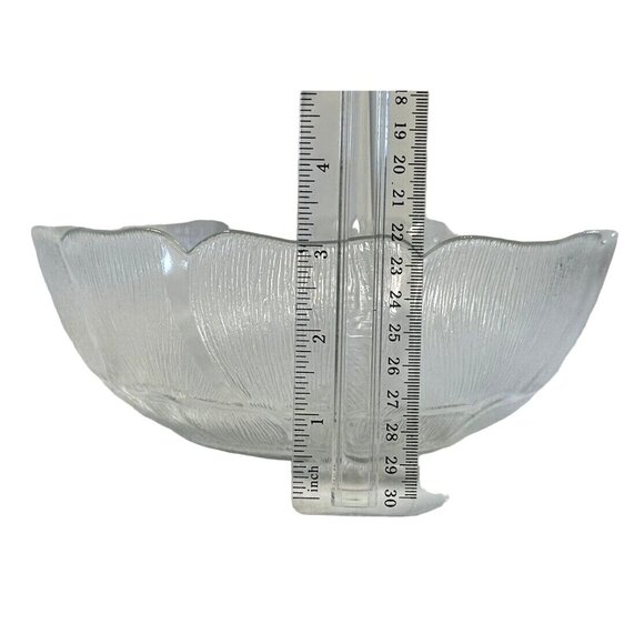 Arcoroc Clear Glass Bowl With 9" Fleur Design Elegant Floral Pattern Serving Dis - Picture 4 of 7
